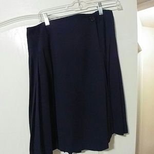 Casual Corners skirt